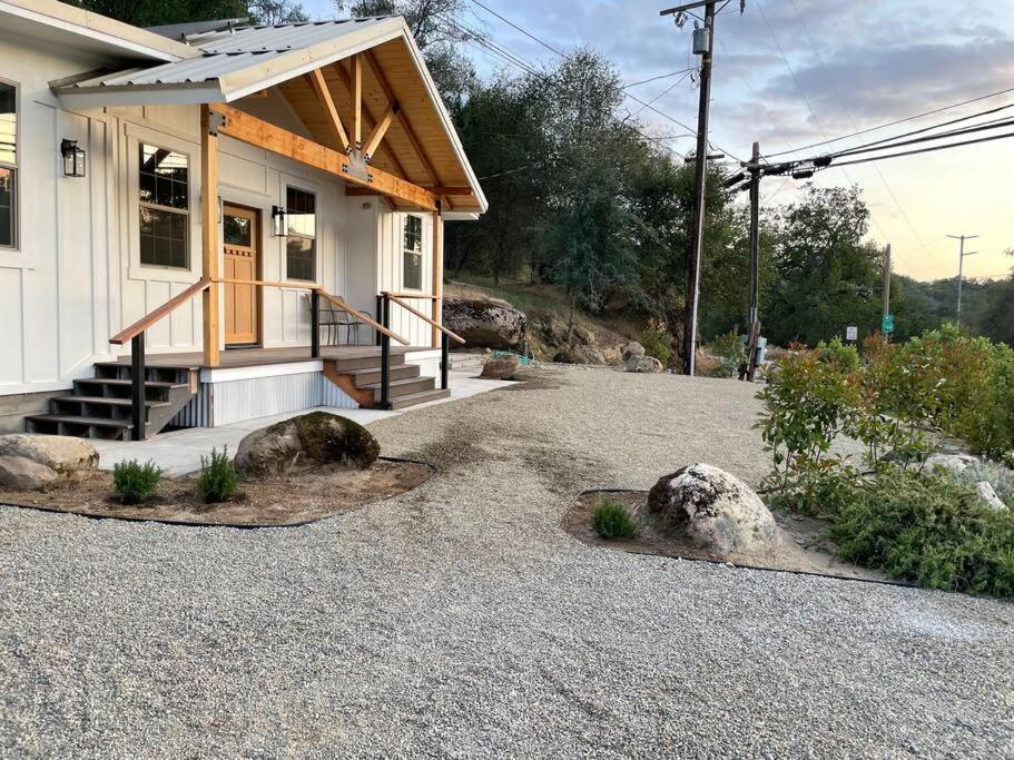 Soleil Luna 2 Miles From Sequoia Park Entrance Three Rivers Luaran gambar